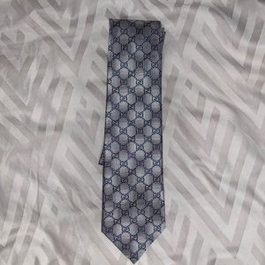 Gucci Logo Tie Navy & Silver
